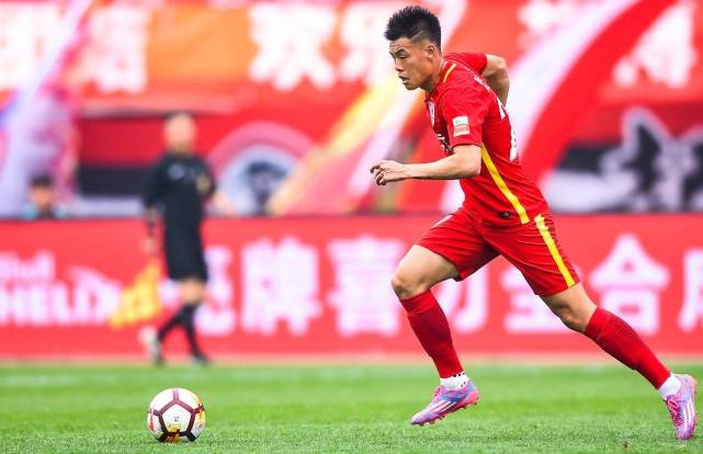 
中超转会市场又涌入6条大鱼 三人已敲定新东家 未来值得期待‘milan米兰’(图4)